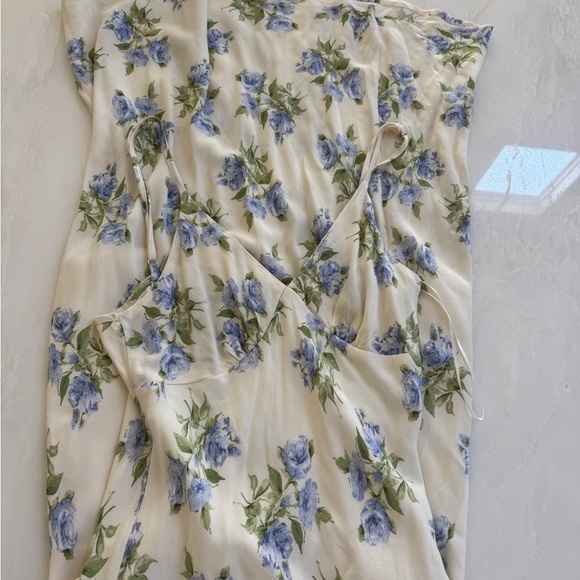 Adeline frolicking in florals Dress - Picture 2 of 5